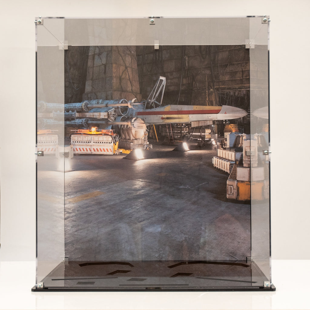 Display Case for LEGO® C-3PO™ (75398) & R2-D2™ (75379) & Chewbacca™ (75371)