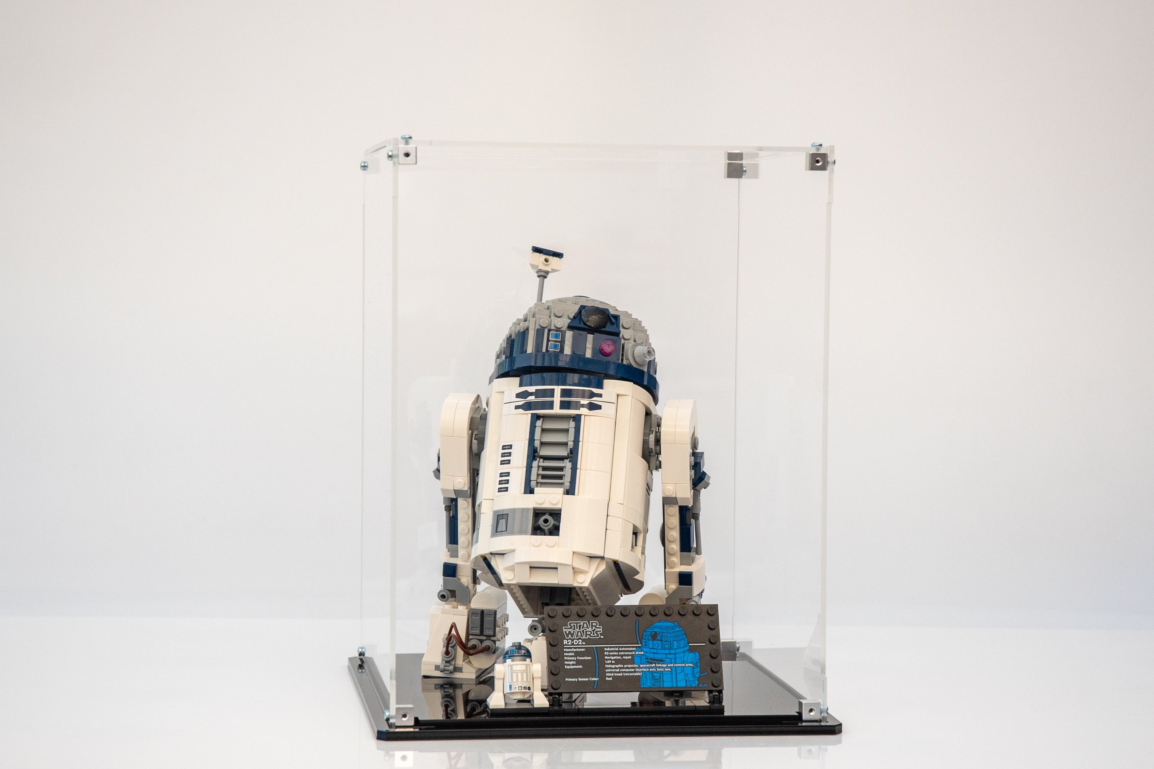 Display Case for LEGO® Star Wars R2-D2 (75379)