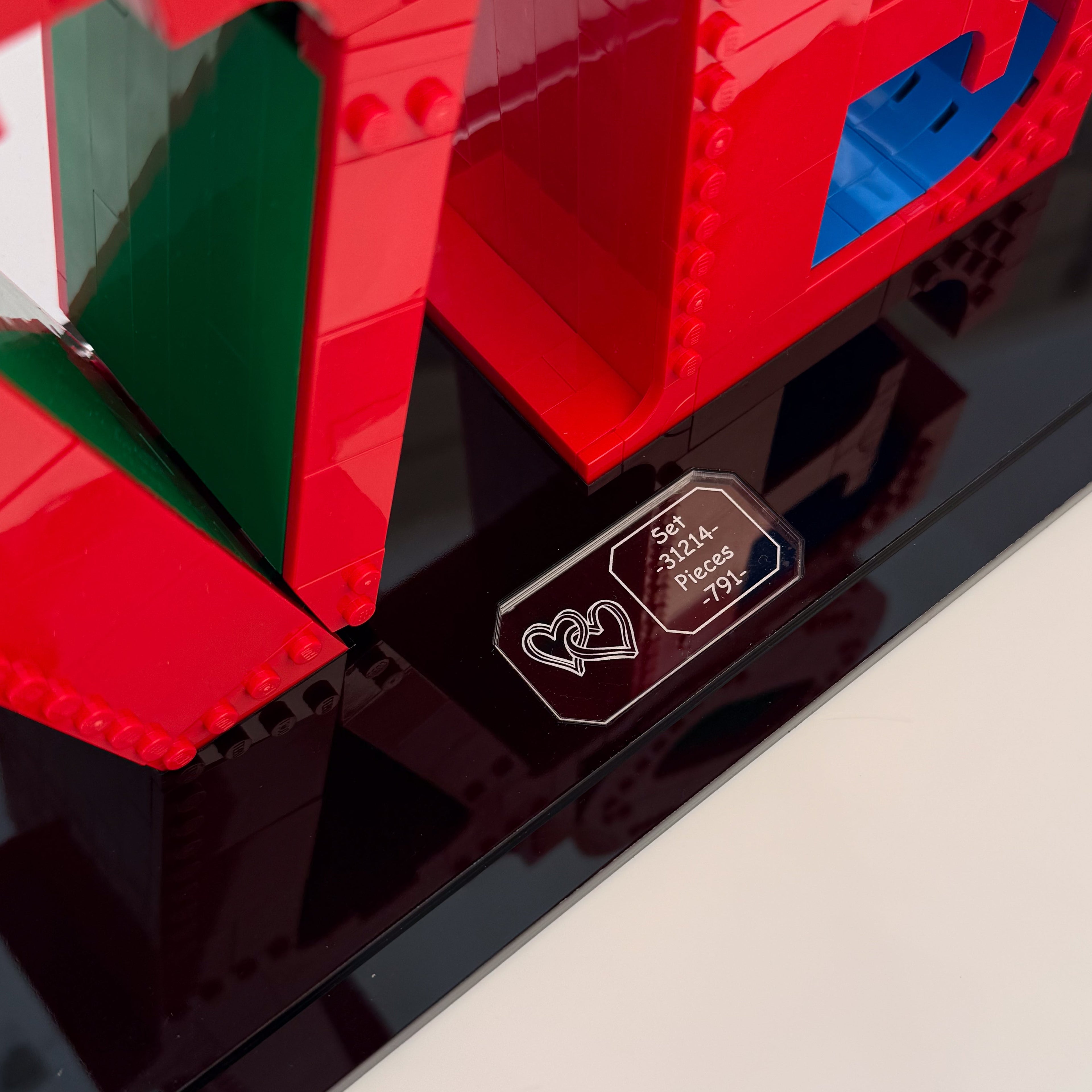Display Case for LEGO® Art: Robert Indiana's LOVE (31214)