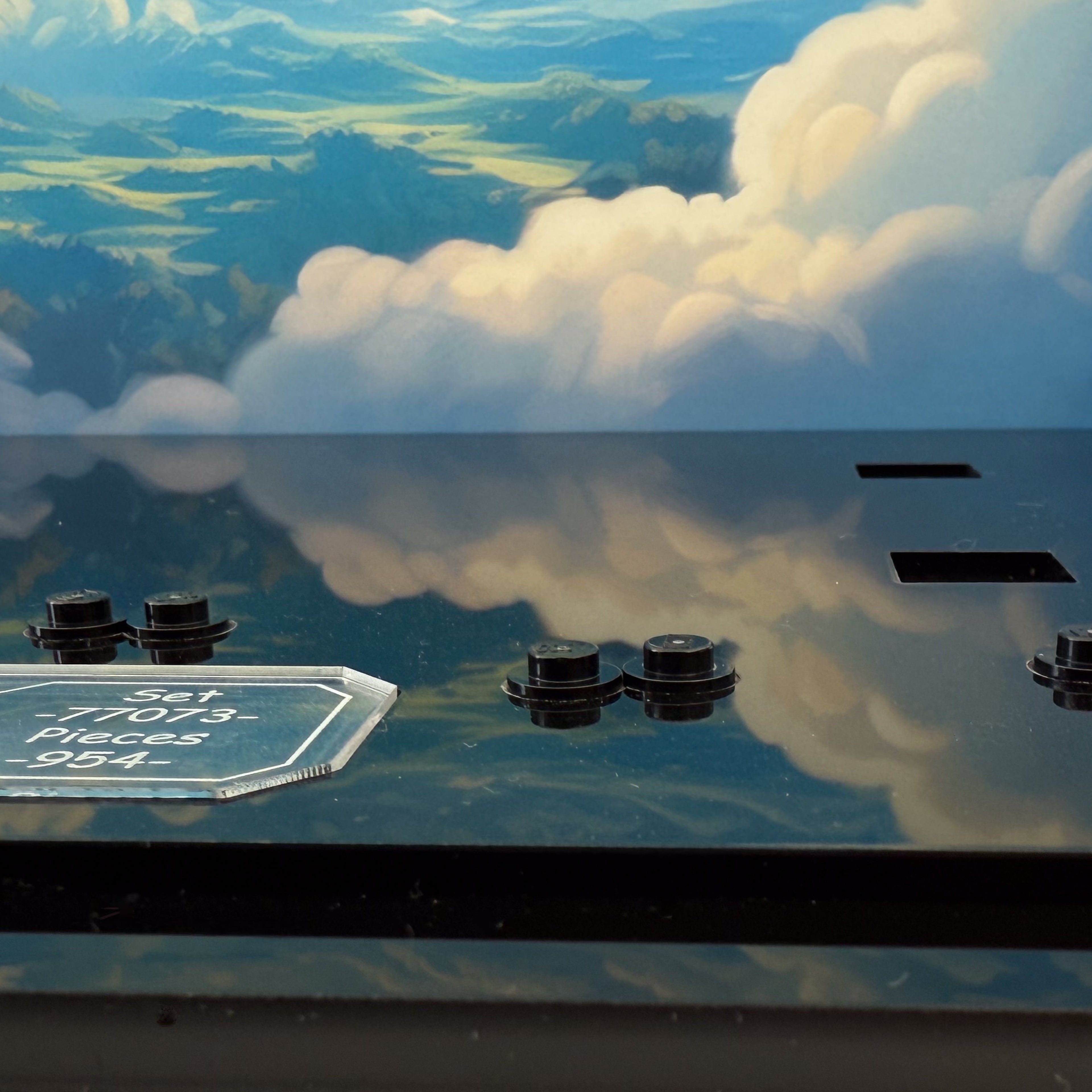 Display Case For LEGO® Fortnite Battle Bus (77073)