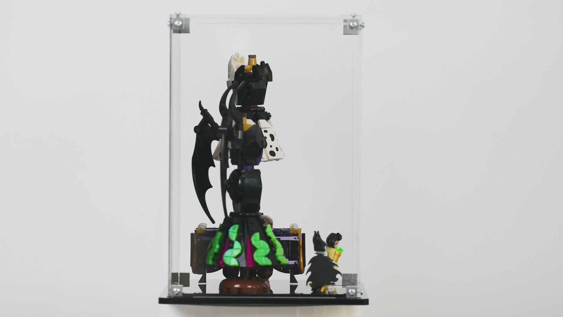 Display Case for LEGO Maleficent's and Cruella De Vil's Dresses (43262)