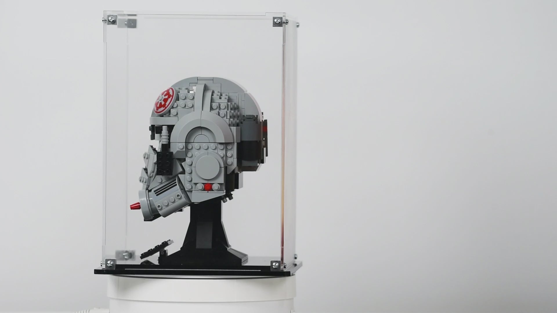 Display Case for LEGO Star Wars: AT-AT Driver Helmet (75429)